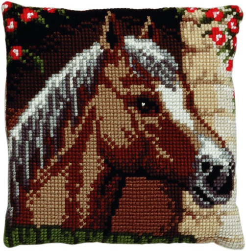 [PA4041#147] Kruissteekkussen 40x40cm, Paard in stal (incl. naald en garen) 